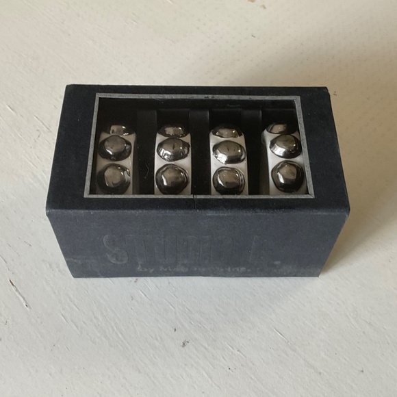 STUDIO B WHITE/SILVER NAPKIN RINGS - CONTEMPORARY NWB - Picture 4 of 9